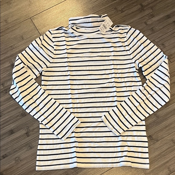 J. Crew Tops - J. Crew Women's Striped Long Sleeve Tee - Navy and White